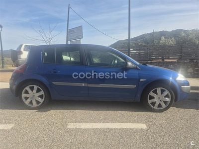 Usado Renault Mégane II Authentique 100 CV (73 kW) 2008 Azul Berlina