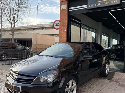 Usado Opel Astra GTC Sport 120 CV (88 kW) 2007 Negro Berlina