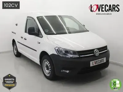 Käytetty VW Caddy 102 HP (75 kW) 2021 Valkoinen Tila-auto