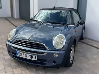 Usado Mini One Cabriolet 116 CV (85 kW) 2005 Azul Descapotable