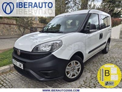 Usado Fiat Doblò Easy 90 CV (66 kW) 2016 Blanco Monovolumen
