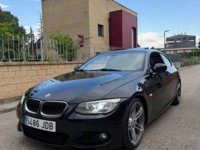 Usado BMW 325 204 CV (150 kW) 2010 Negro Coupe
