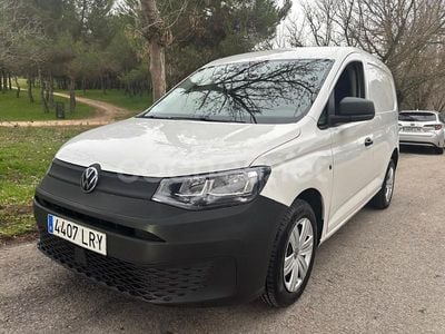 Usado VW Caddy 102 CV (75 kW) 2021 Blanco Monovolumen