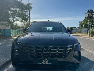 Usado Hyundai Tucson 136 CV (100 kW) 2022 Gris / plata SUV