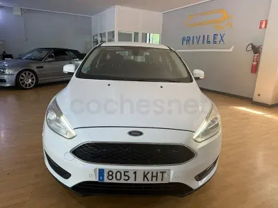 Usado Ford Focus Trend 120 CV (88 kW) 2018 Blanco Berlina