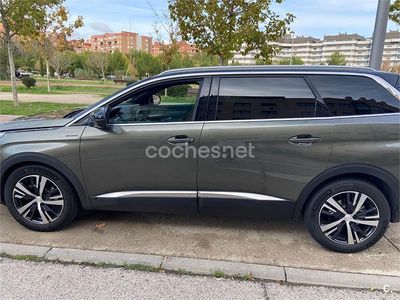 Usado Peugeot 5008 GT-line 165 CV (121 kW) 2018 Verde Monovolumen