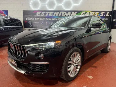 Usado Maserati Levante GranLusso 275 CV (202 kW) 2021 Negro SUV