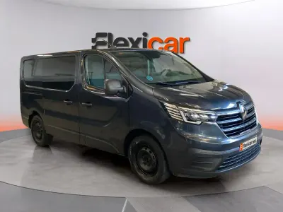 Usado Renault Trafic 150 CV (110 kW) 2023 Azul Monovolumen