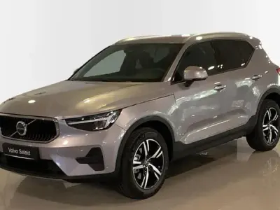 Nuevo Volvo XC40 Core 163 CV (119 kW) 2026 Gris / plata SUV