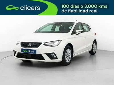 Usado Seat Ibiza Style 110 CV (80 kW) 2022 Blanco Utilitario