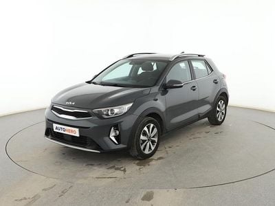 Usado Kia Stonic 84 CV (61 kW) 2022 Gris SUV