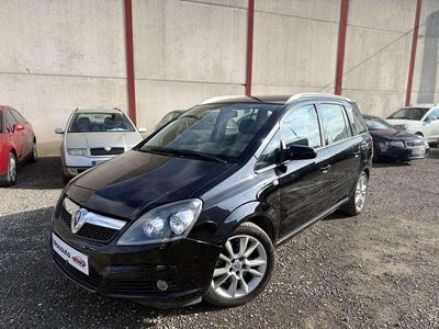 Usado Opel Zafira Cosmo 120 CV (88 kW) 2006 Azul Monovolumen