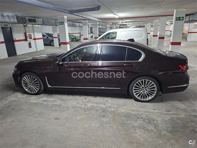 Używany BMW 730 265 KM (194 kW) 2020 Czerwony Sedan/Limuzyna