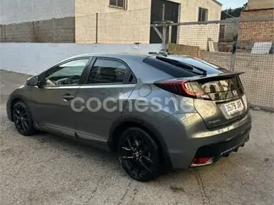 Usado Honda Civic Sport 120 CV (88 kW) 2017 Gris / plata Berlina
