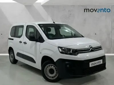 Käytetty Citroën Berlingo Live 102 HP (75 kW) 2019 Valkoinen Tila-auto