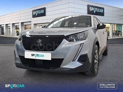 Usado Peugeot 2008 Active 100 CV (73 kW) 2023 Gris / plata SUV
