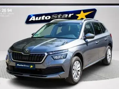Usado Skoda Kamiq Selection 115 CV (84 kW) 2023 Gris SUV