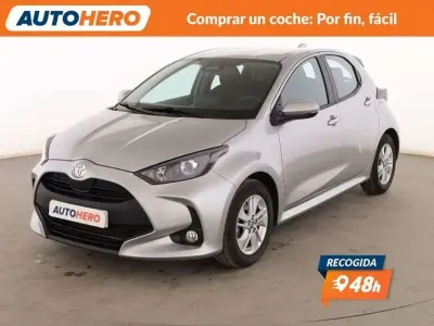 Usado Toyota Yaris Hybrid Business Edition 116 CV (85 kW) 2024 Gris Berlina