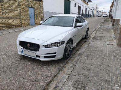 Usado Jaguar XE Portfolio 180 CV (132 kW) 2015 Blanco Berlina