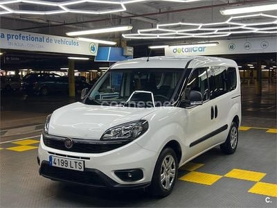 Usado Fiat Doblò Easy 95 CV (69 kW) 2020 Blanco Monovolumen