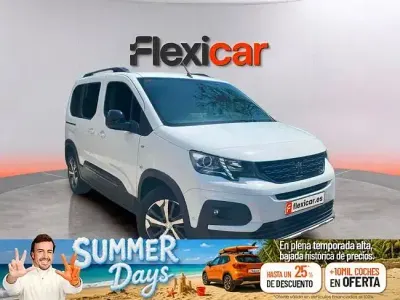 Usado Peugeot Rifter GT 130 CV (95 kW) 2023 Blanco Monovolumen