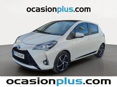 Usado Toyota Yaris Hybrid Advance 100 CV (73 kW) 2019 Blanco Utilitario