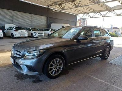 Gris Usado 2020 Mercedes C200 Familiar | 23.950 € (Buen precio)