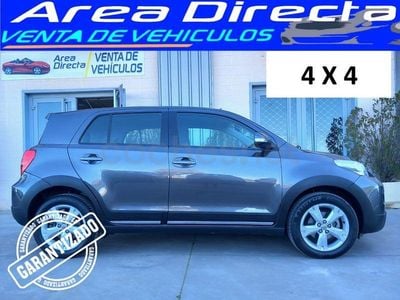 Usado Toyota Urban Cruiser Active 90 CV (66 kW) 2010 Gris / plata Utilitario