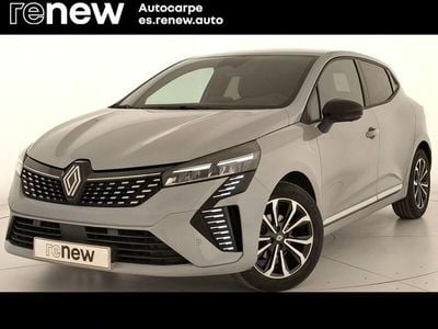 Usado Renault Clio V Techno 100 CV (73 kW) 2025 Gris Berlina