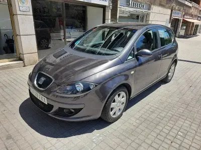 Usado Seat Altea Stylance 102 CV (75 kW) 2007 Gris / plata Monovolumen