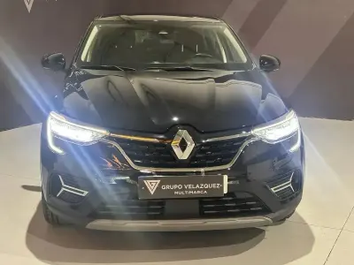Usado Renault Arkana Techno 145 CV (106 kW) 2023 Gris SUV