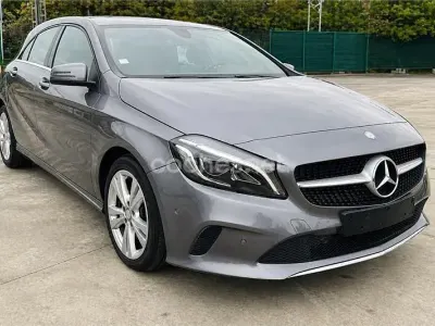 Begagnad Mercedes A200 Style 136 HK (100 kW) 2016 Grå Sedan