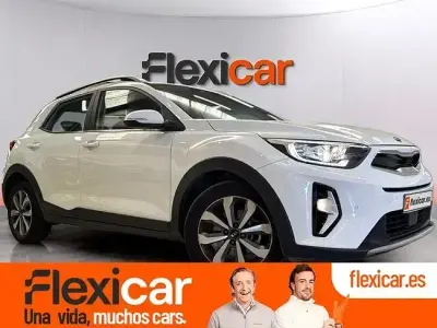 Usado Kia Stonic 100 CV (73 kW) 2021 Blanco SUV