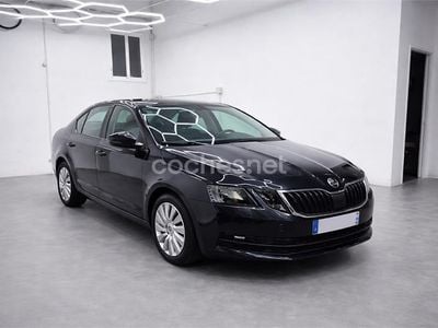 Usado Skoda Octavia Ambition 115 CV (84 kW) 2019 Negro Berlina