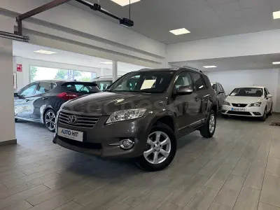 Usado Toyota RAV4 Executive 150 CV (110 kW) 2011 Beige SUV