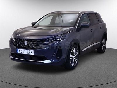 Usado Peugeot 5008 Allure 130 CV (95 kW) 2021 Gris / plata SUV