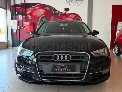 Usado Audi A3 Attraction 110 CV (80 kW) 2016 Negro Berlina