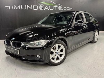 Usado BMW 318 Comfort Edition 143 CV (105 kW) 2014 Negro Berlina