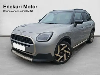 Usado Mini One Countryman Essential 170 CV (125 kW) 2024 Gris SUV