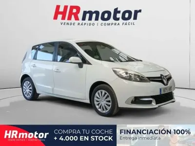Usado Renault Scenic E-Tech Expression 116 CV (85 kW) 2014 Blanco Monovolumen