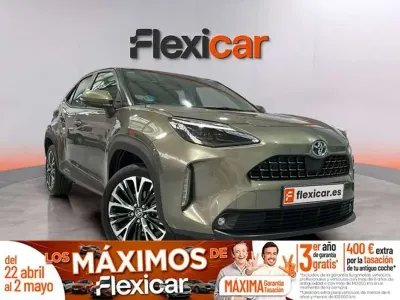 Używany Toyota Yaris Cross Plus 116 KM (85 kW) 2021 Szary SUV