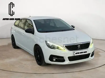 Używany Peugeot 308 SW Access 100 KM (73 kW) 2018 Biały Kombi