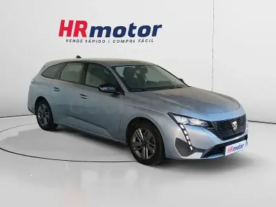 Usado Peugeot 308 SW Active 130 CV (95 kW) 2023 Gris / plata Familiar