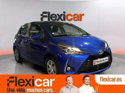 Używany Toyota Yaris Hybrid Business Edition 116 KM (85 kW) 2020 Niebieski