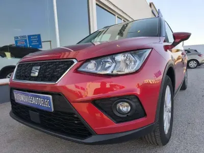 Usado Seat Arona 110 CV (80 kW) 2021 Burdeos SUV
