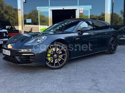 Porsche Panamera 4
