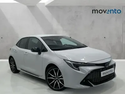 Usado Toyota Corolla Sport 140 CV (102 kW) 2023 Gris / plata Berlina