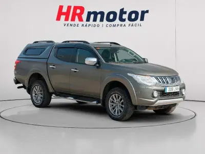 Usado Mitsubishi L200 Motion 154 CV (113 kW) 2016 Verde Pickup/Camioneta