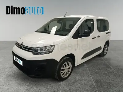 Usado Citroën Berlingo Live 102 CV (75 kW) 2021 Blanco Monovolumen