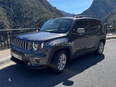 Usado Jeep Renegade Limited 120 CV (88 kW) 2021 Gris / plata SUV